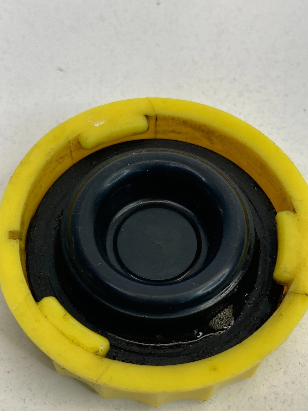 2011-2014 CHRYSLER 200 SEDAN BRAKE MASTER CYLINDER RESERVOIR TANK CAP COVER OEM