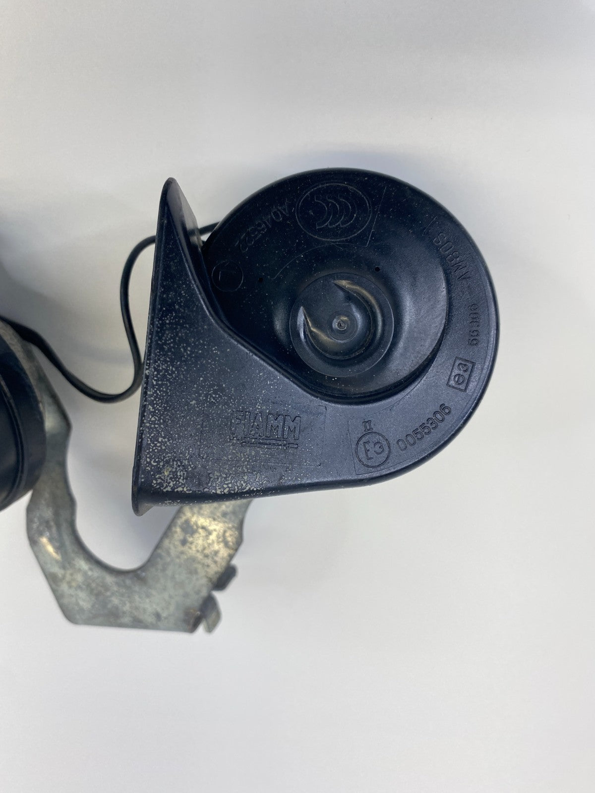 2011-2017 Buick Regal High & Low Tone Note Signal Alarm Horn Pair E355306 OEM