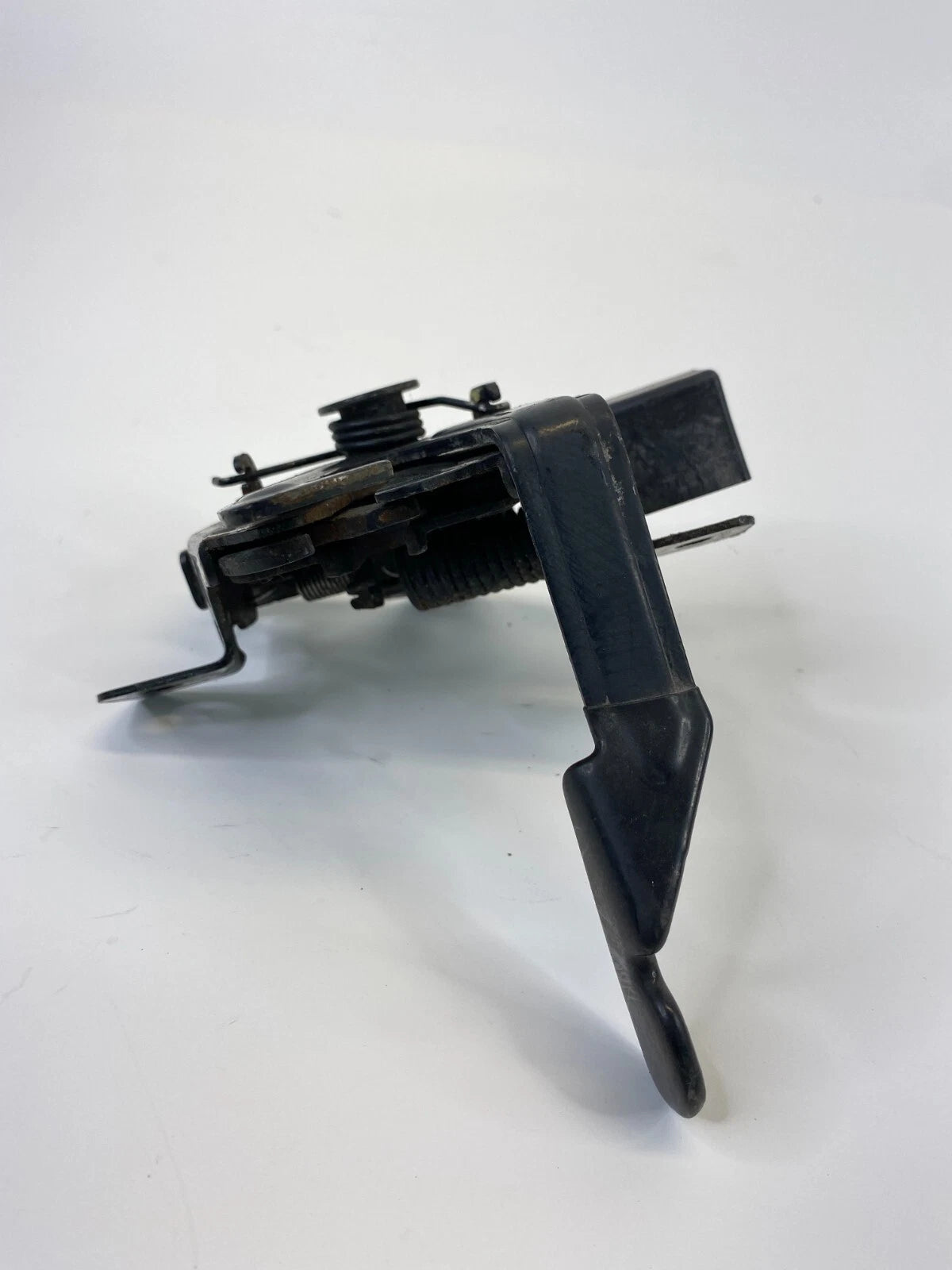 2012-2017 HYUNDAI ACCENT FRONT HOOD LOCK LATCH RELEASE ACTUATOR ASSY OEM