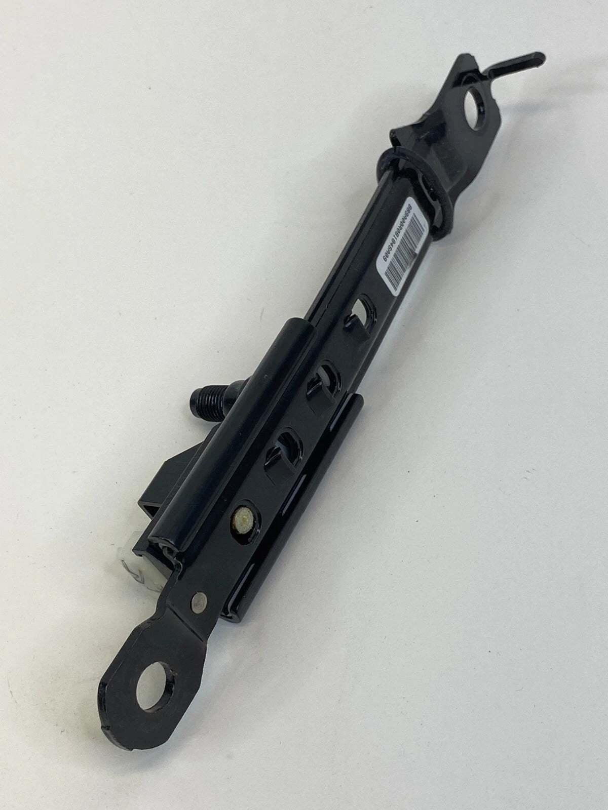 2006-2010 HYUNDAI SONATA SEDAN FRONT RIGHT SIDE SEAT BELT HEIGHT ADJUSTER OEM