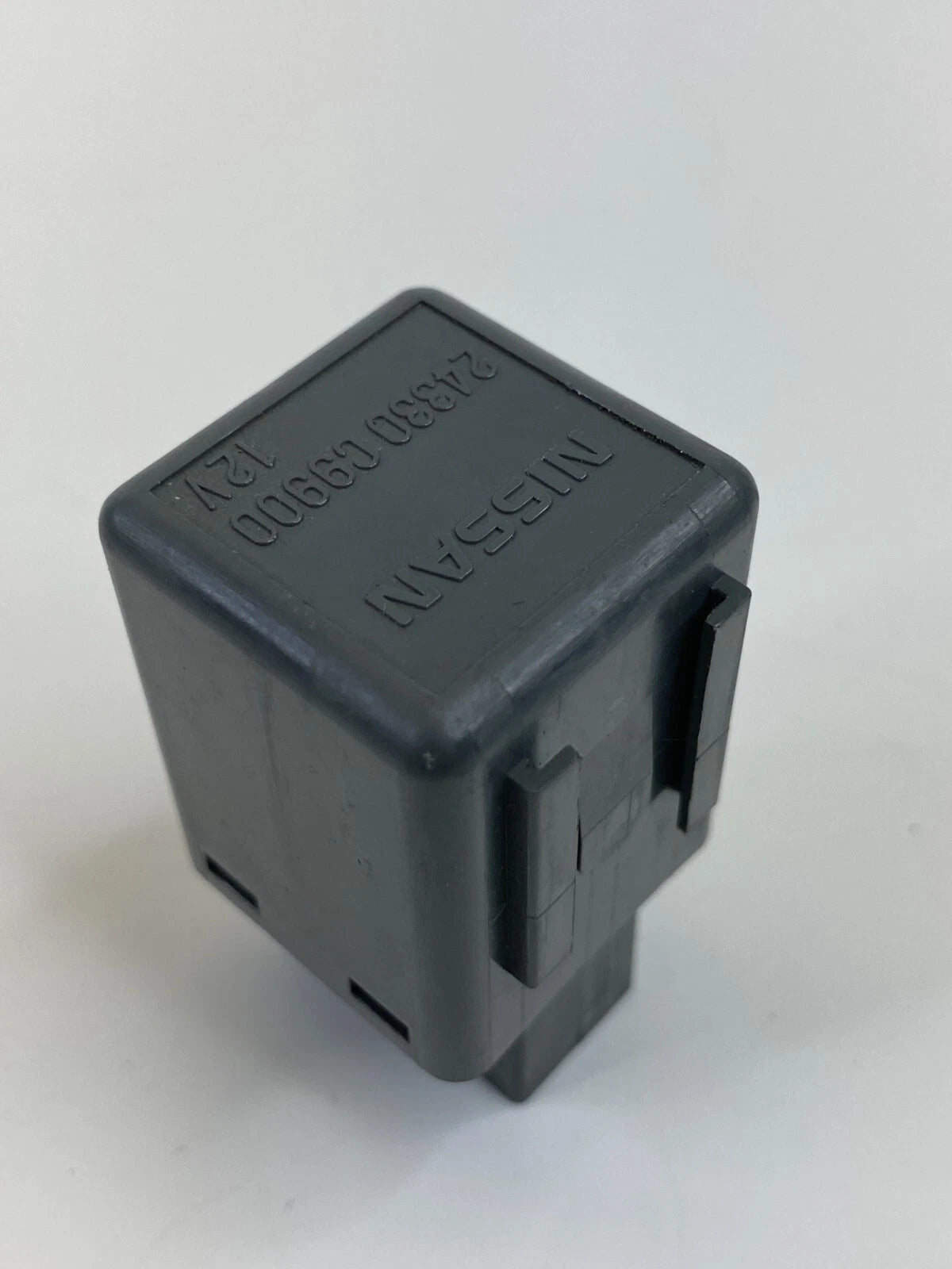 2003-2008 INFINITI G35 3.7L DOOR WINDOW CONTROL MODULE BREAKE RELAY 24330C9900