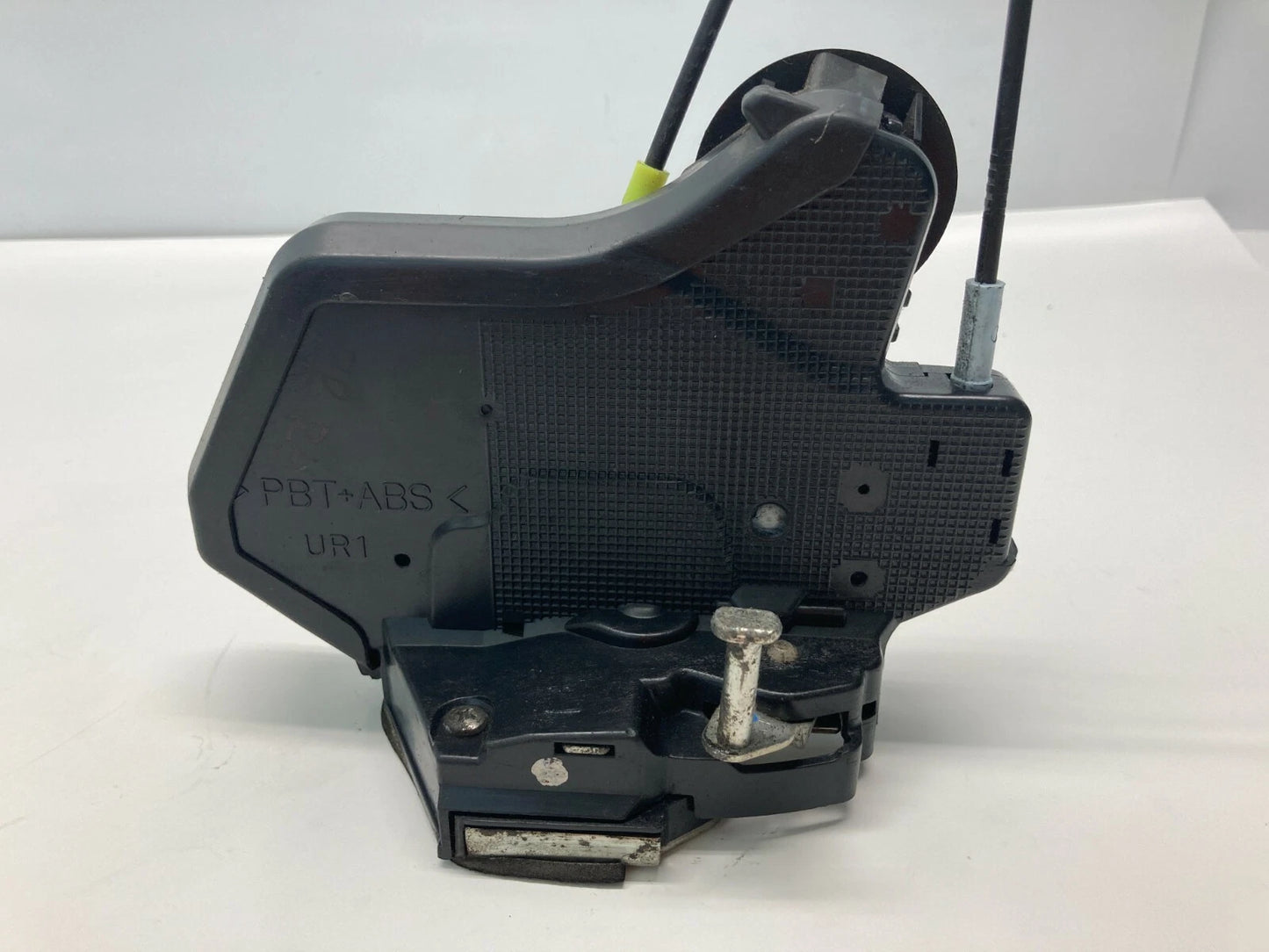03 04 05 06 07 08 TOYOTA MATRIX REAR RIGHT SIDE DOOR LOCK LATCH ACTUATOR OEM