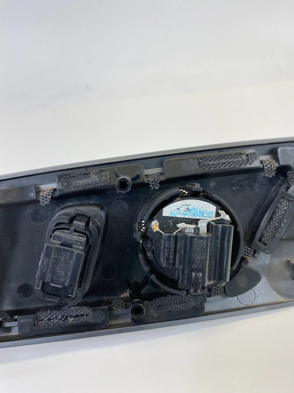 2013-2016 FORD FUSION FRONT RIGHT INTERIOR DOOR HANDLE & LOCK SWITCH W/ TWEETER