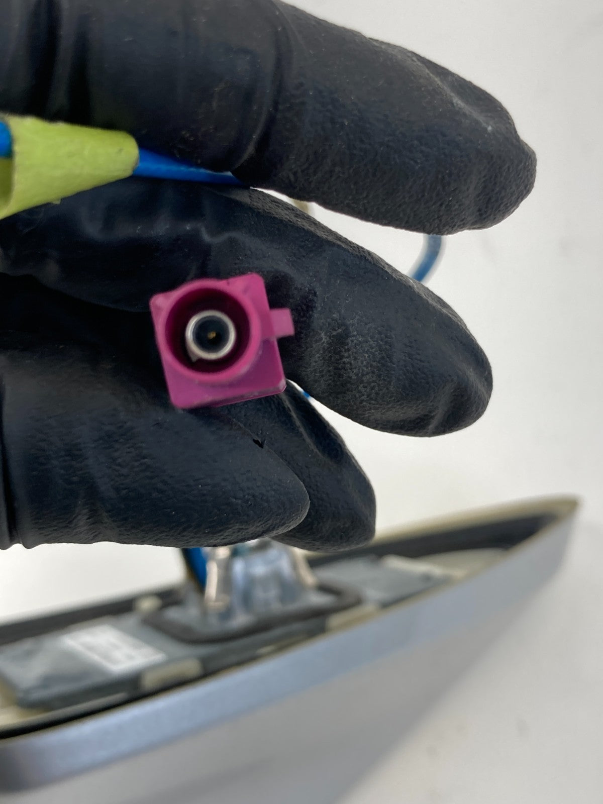 2009-2011 Cadillac STS Roof Mount Radio Antenna Fin Shark 20815152 OEM