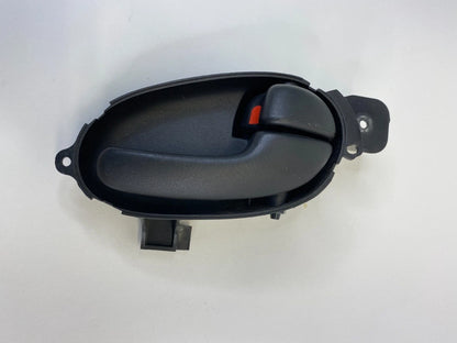 2002-2009 CHEVROLET TRAILBLAZER FRONT RIGHT PASSENGER SIDE INTERIOR DOOR HANDLE