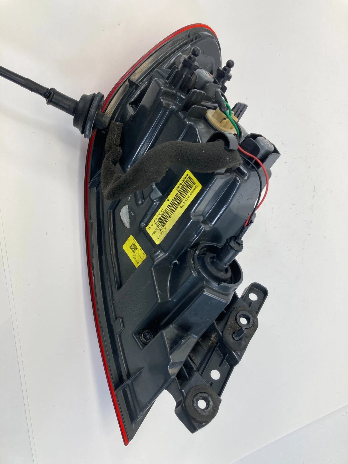 2015-2017 CHRYSLER 200 REAR RIGHT PASSENGER SIDE TAIL LIGHT LAMP 68110362AA OEM