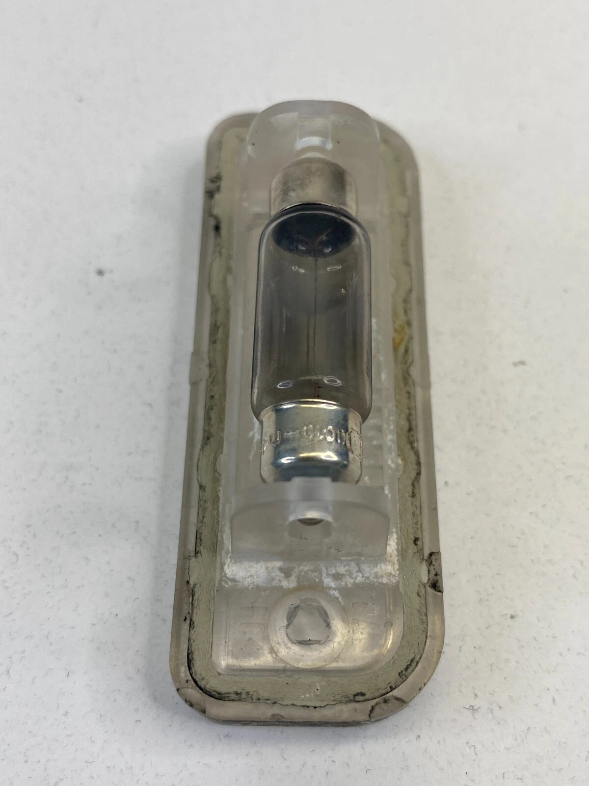 03-09 MERCEDES-BENZ E320 E 320 REAR TRUNK LICENSE PLATE LIGHT LAMP A2038200256