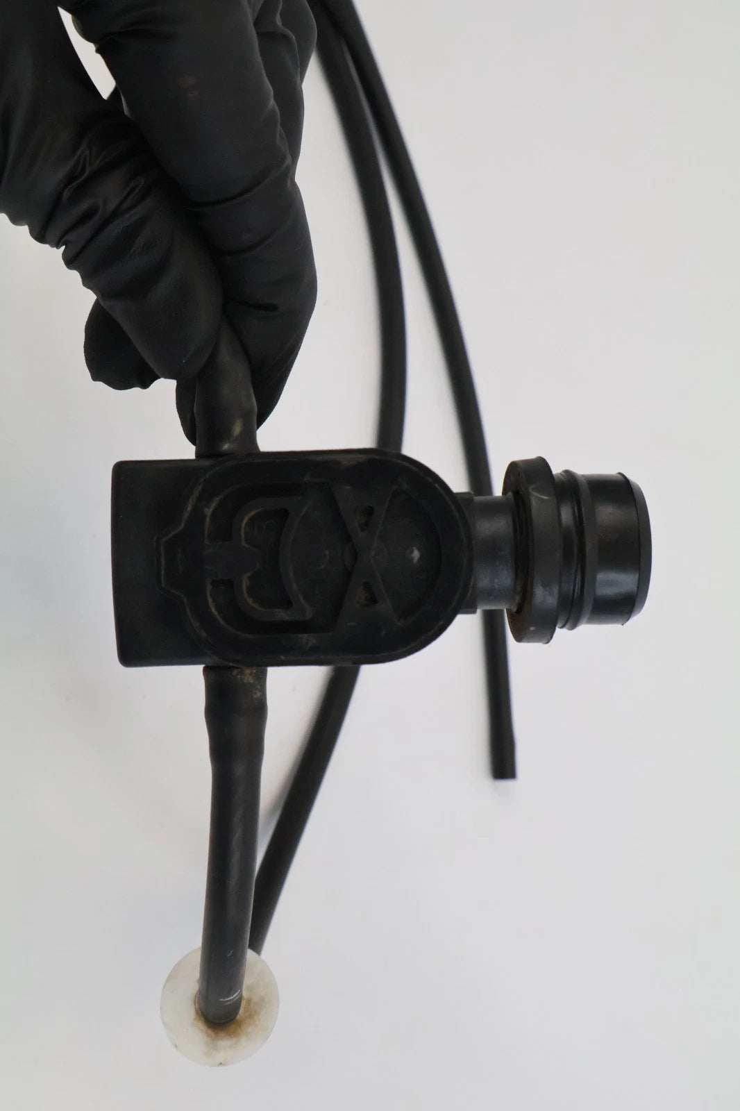 2006-2011 HYUNDAI ACCENT WINDSHIELD WIPER WASHER FLUID PUMP 98510-1C100 OEM