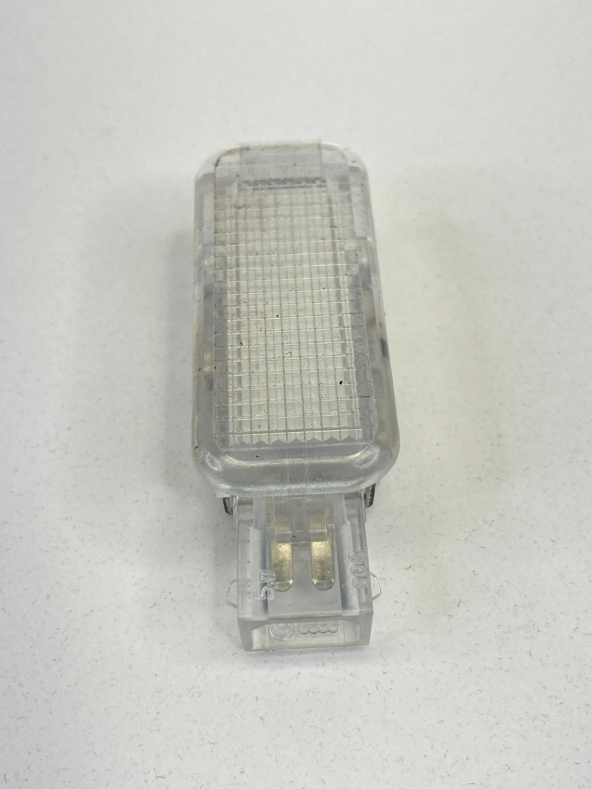 02-08 AUDI A4 QUATTRO REAR LEFT BACK SIDE DOOR INTERIOR COURTESY LIGHT LAMP OEM