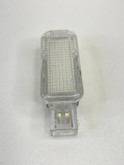 02-08 AUDI A4 QUATTRO REAR LEFT BACK SIDE DOOR INTERIOR COURTESY LIGHT LAMP OEM