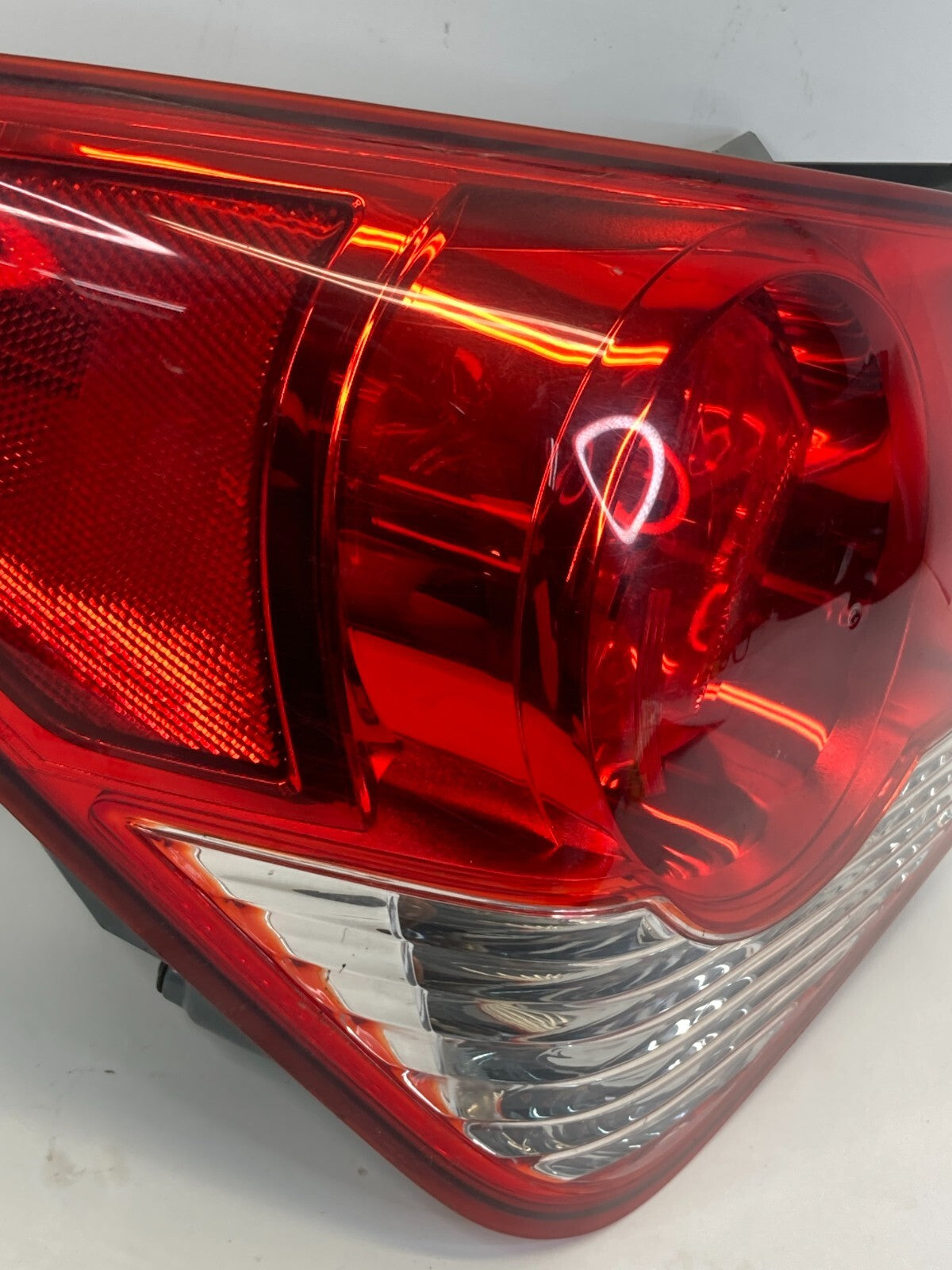 2011-2016 Chevrolet Cruze Sedan Left Driver LH Outer Taillight Tail Light Lamp