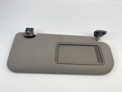 2010-2015 HYUNDAI TUCSON RIGHT PASSENGER SIDE SUNVISOR SUN VISOR SHADE W CLIP