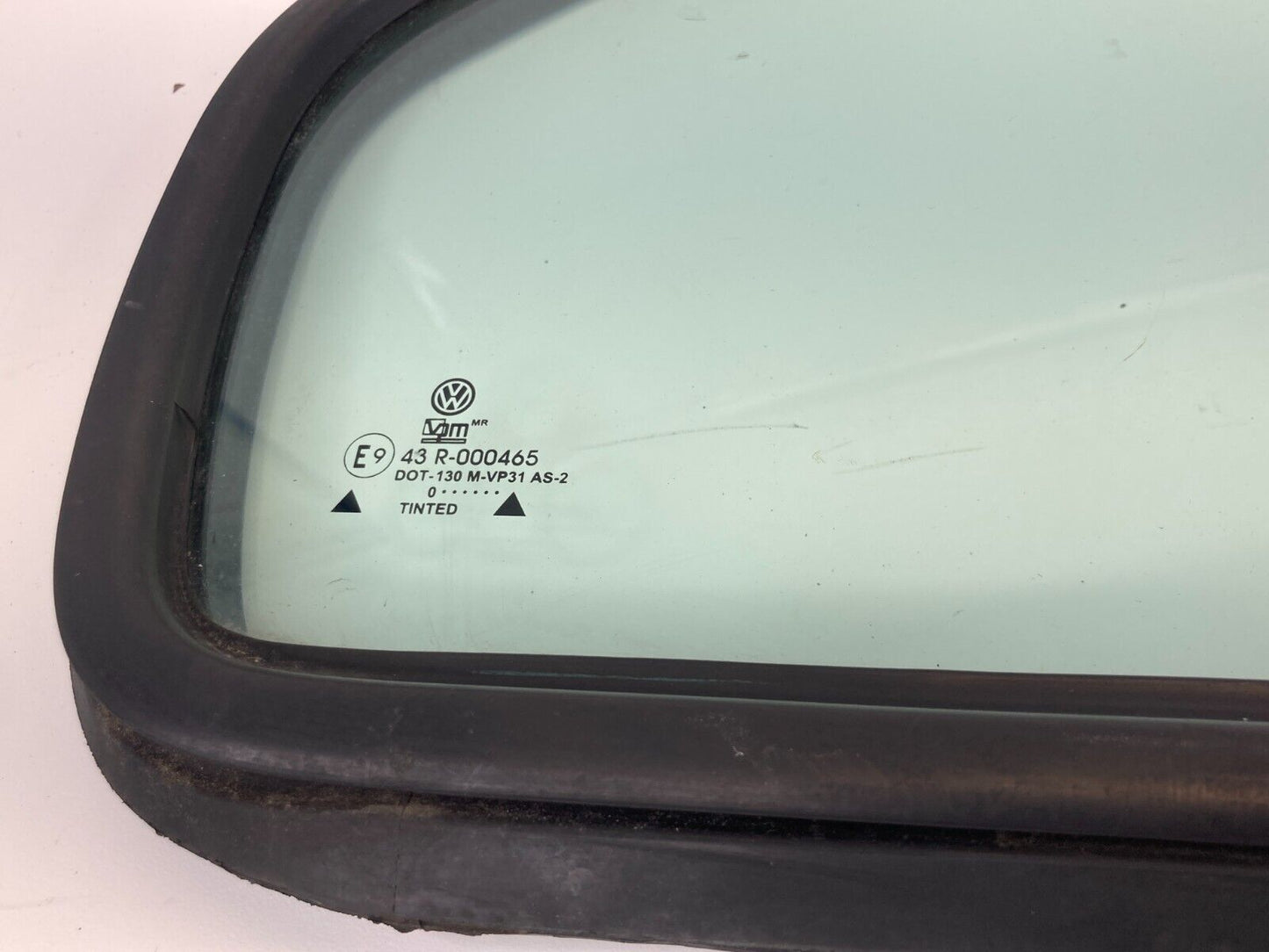 1999-2005 VW Volkswagen Jetta Rear Right Side Quarter Vent Window Glass OEM