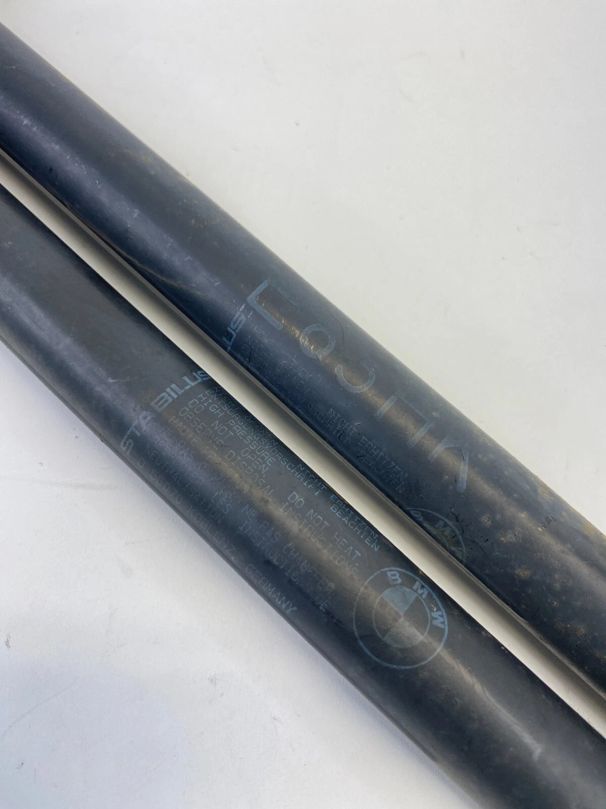 2004-2010 BMW X3 REAR TRUNK HATCH LIFT SUPPORT CYLINDER SHOCK STRUT SET OEM