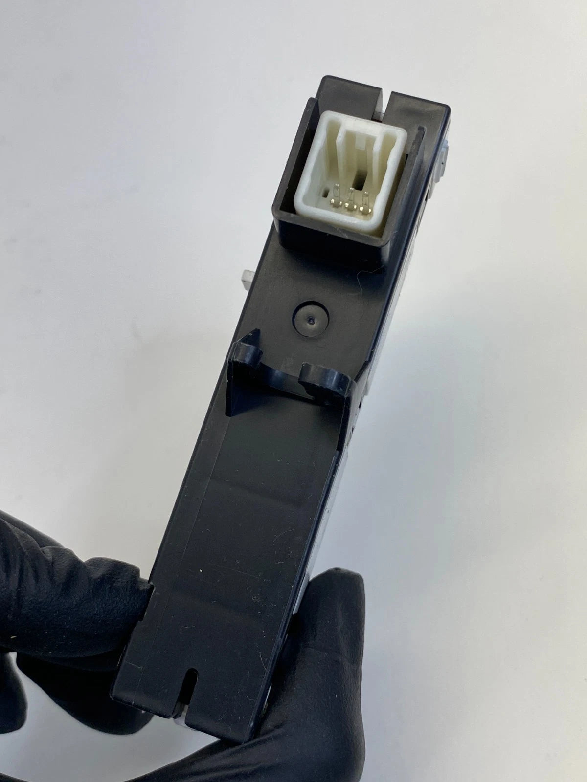 2010-2015 TOYOTA PRIUS PASSENGER ON OFF INDICATOR SWITCH DASHBOARD OEM FACTORY