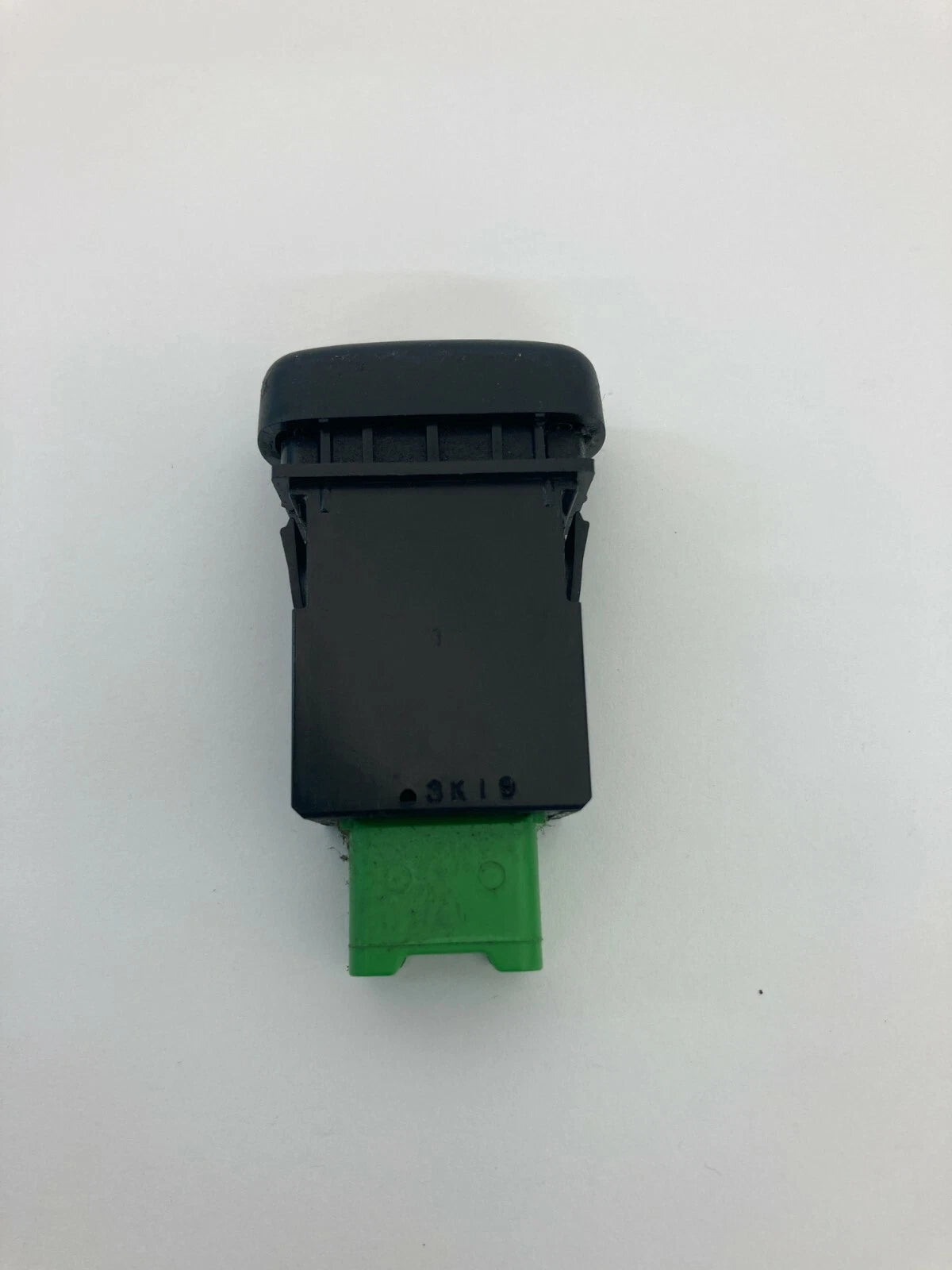 99-04 SUZUKI VITARA 99-02 GRAND VITARA HEATED MIRROR CONTROL SWITCH OEM