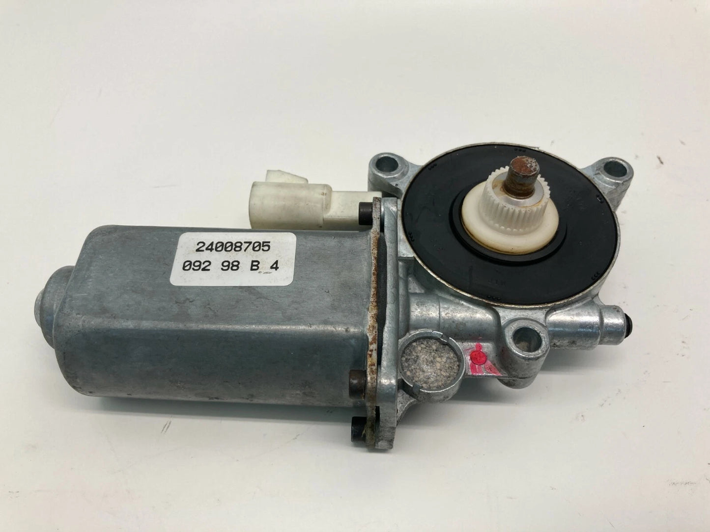 99-04 OLDSMOBILE ALERO 99-05 GRAND AM REAR RIGHT BACK SIDE POWER WINDOW MOTOR