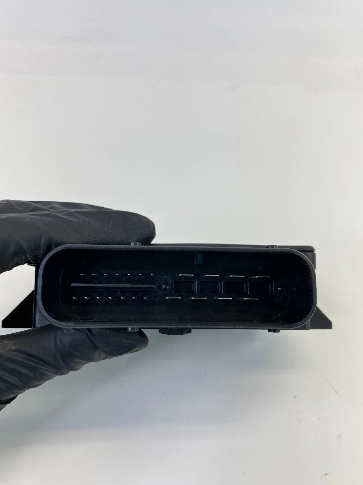 2011-2016 BMW X3 AUTOMATIC PARKING BRAKE CONTROL MODULE UNIT EB685084601 OEM