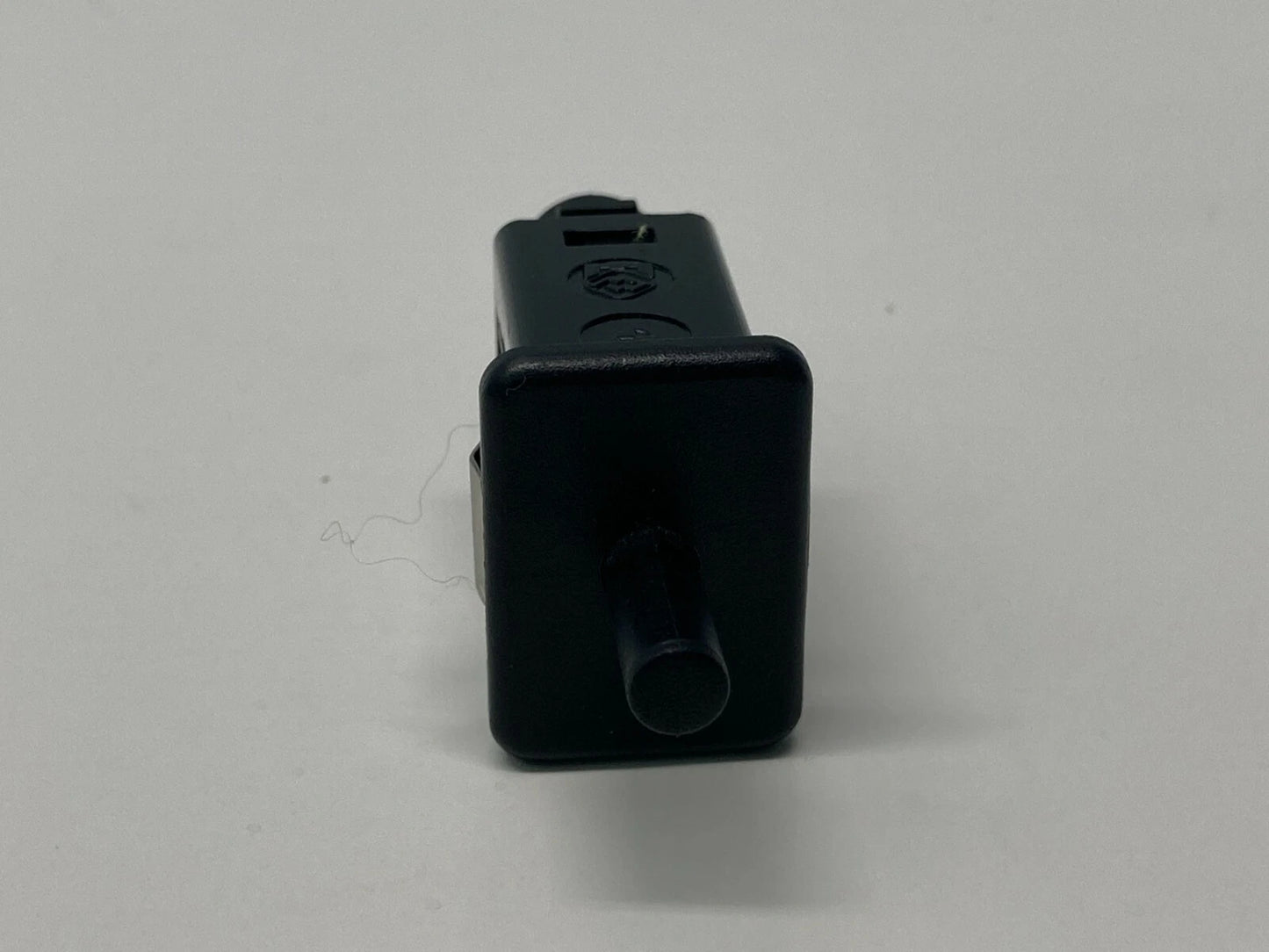 2002-2005 BMW 7-SERIES 745I 745LI GLOVE BOX POSITION SENSOR LIGHT SWITCH 1388277