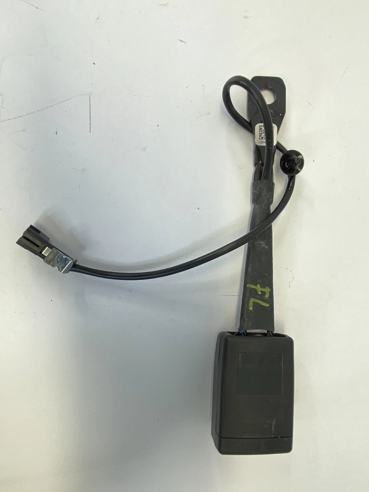 2012-2017 CHEVROLET EQUINOX FRONT LEFT SEAT BELT BUCKLE RECEPTACLE OEM 22906764