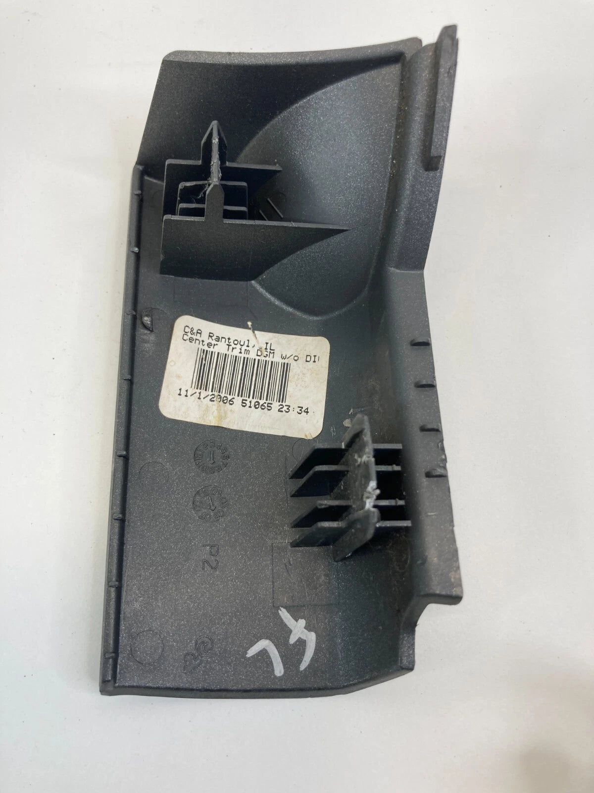 2005-2010 CHEVROLET COBALT CENTER DASH LEFT SIDE TRIM PANEL MOLDING BEZEL OEM