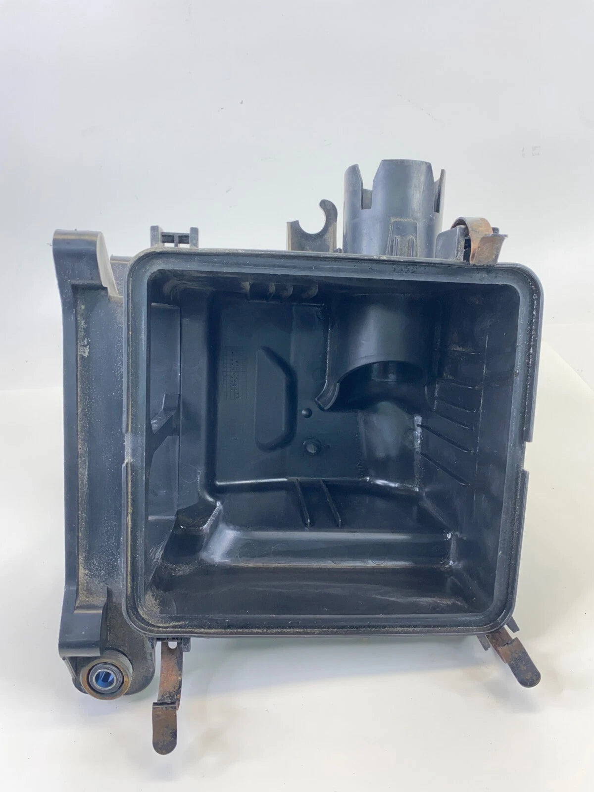 2007-2010 HYUNDAI ELANTRA AIR CLEANER FILTER BOX LOWER HOUSING OEM 28112-2H100