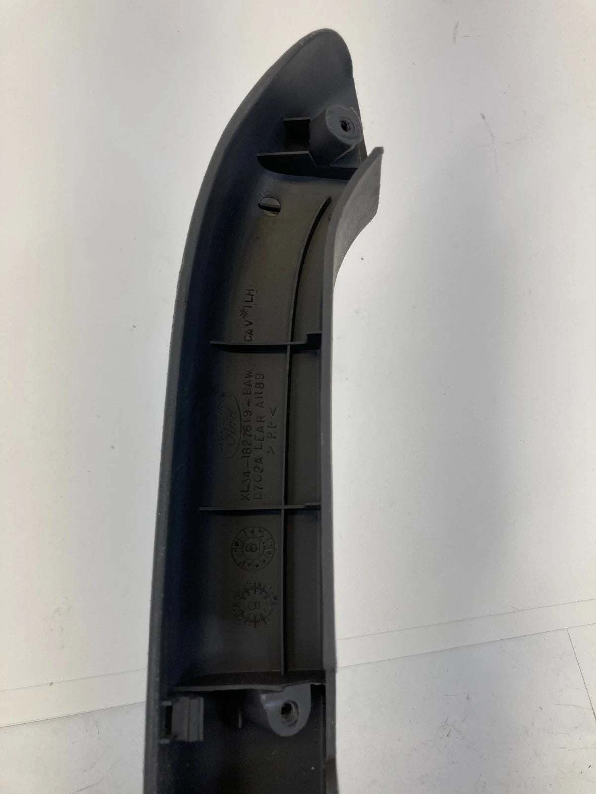 1997-2003 Ford F-150 F150 Rear Left Back Door Armrest Arm Rest XL34-1827619-BAW