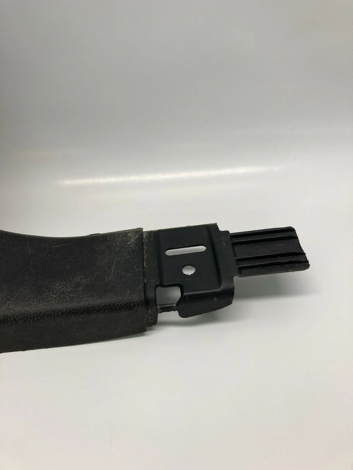 2013 14 15 2016 FORD FUSION FRONT RIGHT SIDE LOWER B PILLAR TRIM PANEL COVER