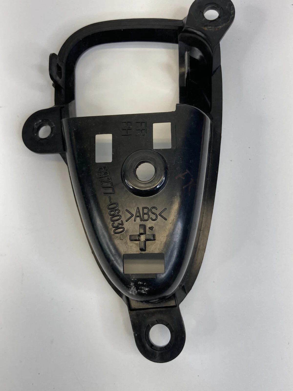 2007-2011 TOYOTA CAMRY FRONT RIGHT INNER DOOR HANDLE COVER BEZEL 69277-06030