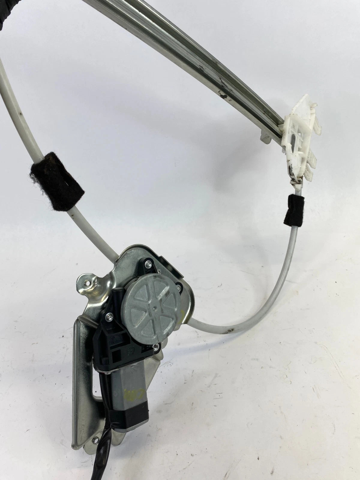 2006 2007 JEEP LIBERTY FRONT RIGHT RH SIDE POWER WINDOW MOTOR W/ REGULATOR OEM