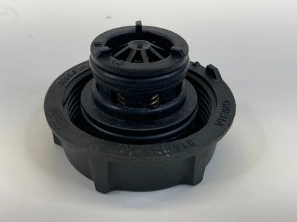 2013-2020 FORD FUSION RADIATOR COOLANT EXPANSION RESERVOIR TANK CAP DG938101AA