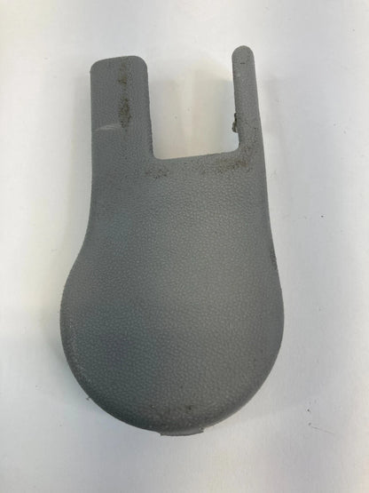 06-09 HYUNDAI ACCENT FRONT LEFT DRIVER SEAT REAR TRACK END COVER 88565-1E000 OEM