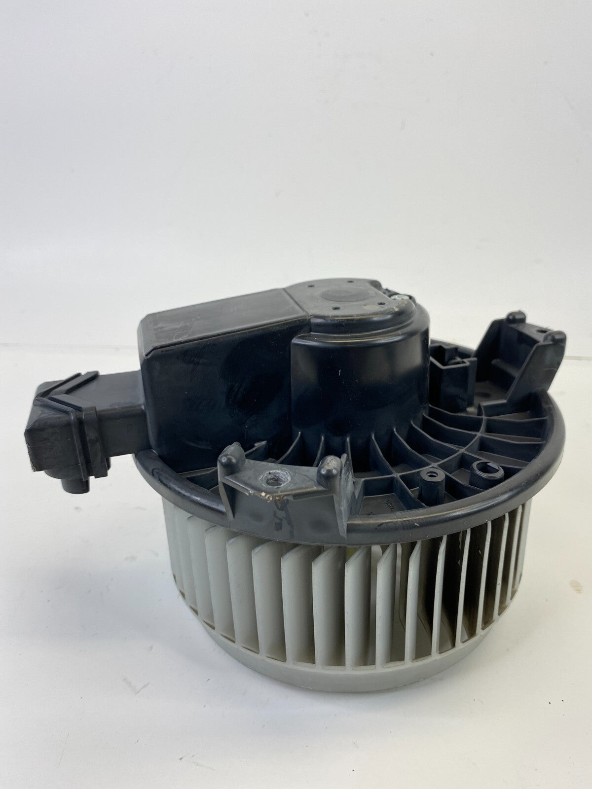 2011-2017 Honda Odyssey Front A/C Heater Blower Cooling Fan Motor AY272700-5590