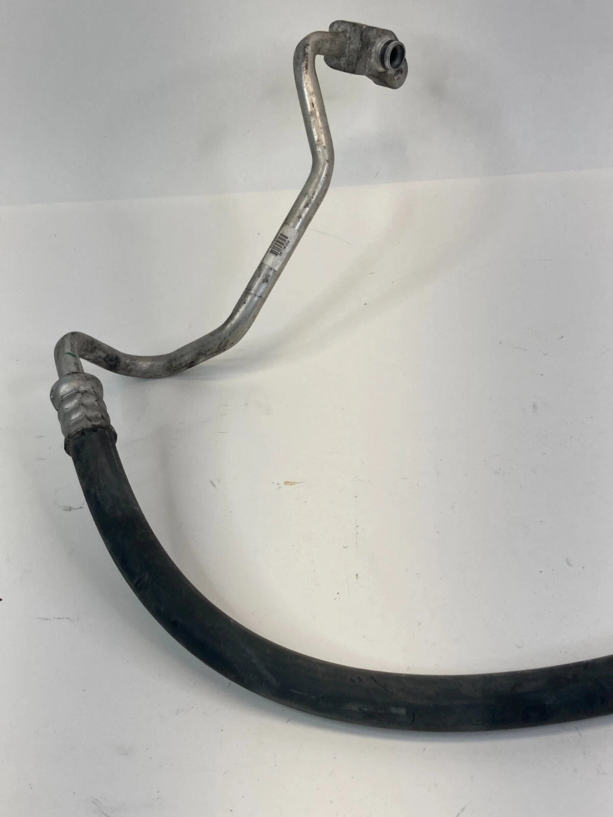 2004-2009 CADILLAC SRX BASE A/C REFRIGERANT DISCHARGE LINE HOSE TUBE 25735204