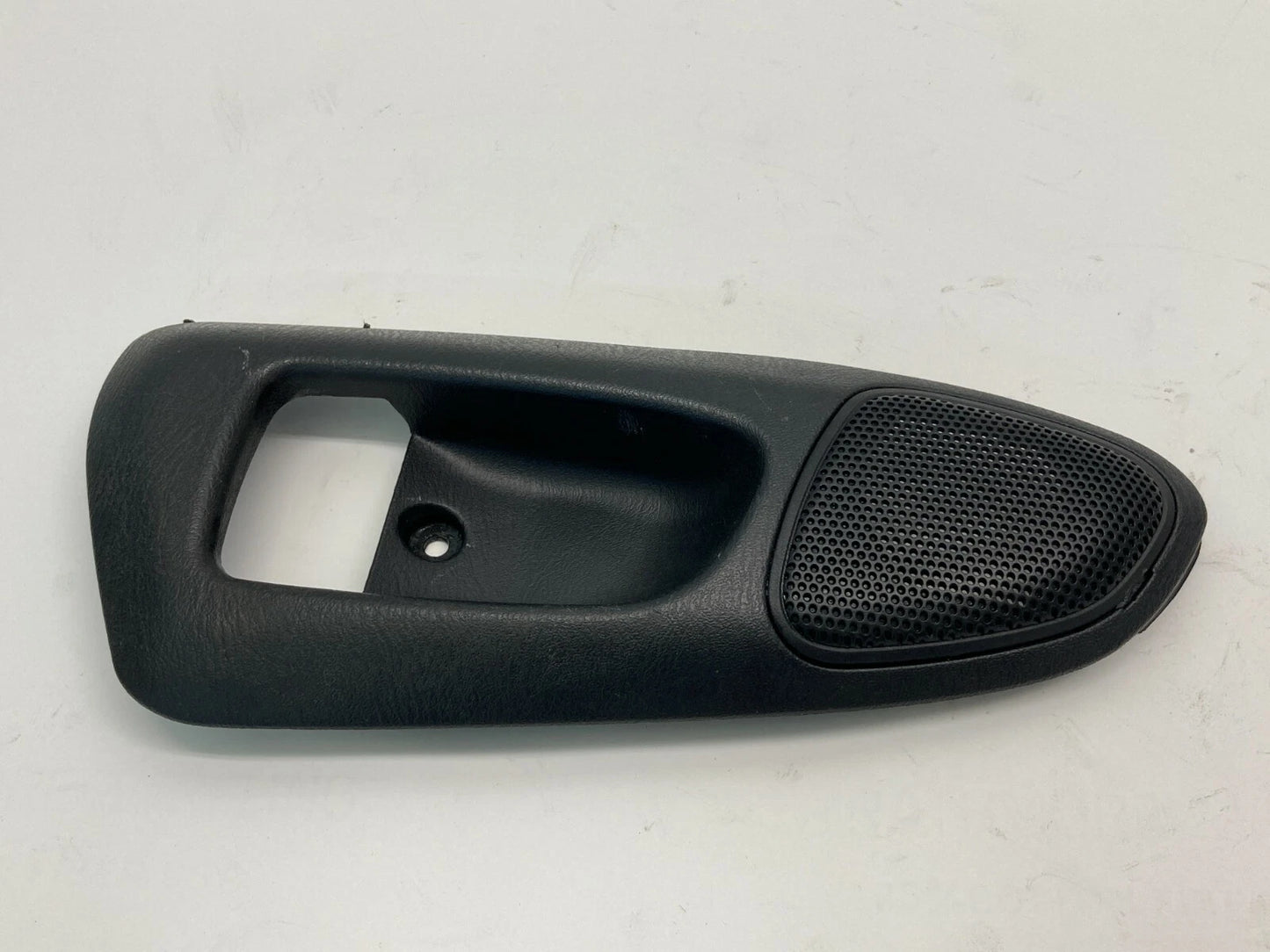 1999 2000 SUBARU FORESTER FRONT LEFT INSIDE DOOR HANDLE TRIM BEZEL OEM FACTORY