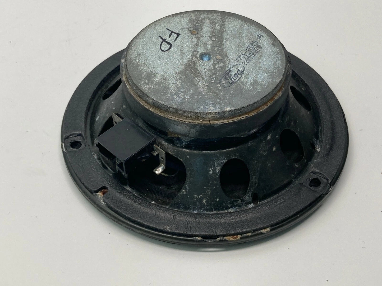 1997-2003 FORD ESCORT FRONT RIGHT SIDE DOOR AUDIO SPEAKER F7C6-18808-AB OEM