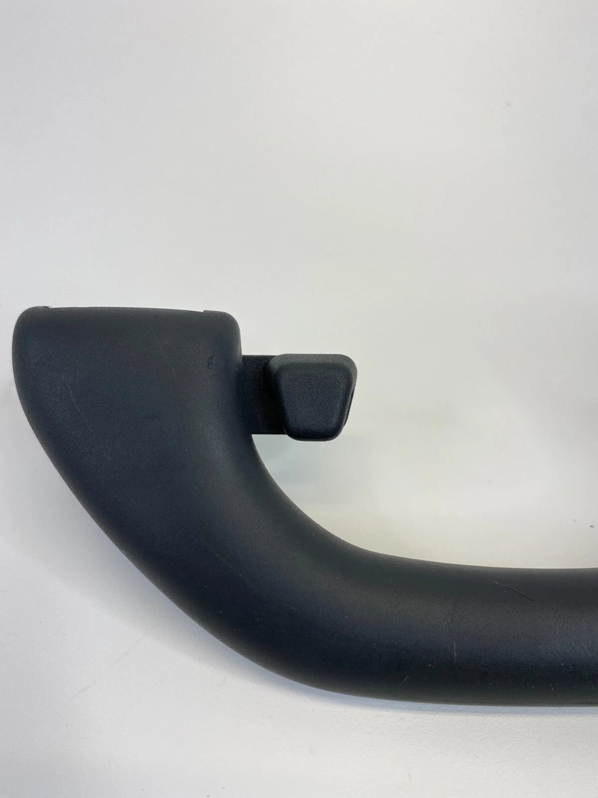 2006 2007 VOLKSWAGEN GTI REAR RIGHT SIDE ROOF INTERIOR GRAB ASSIST HANDLE ASSY