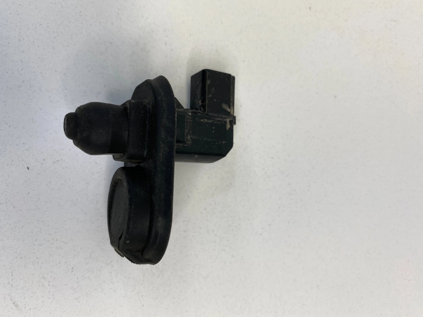 2003-2005 HONDA PILOT REAR RIGHT PASSENGER DOOR COURTESY LAMP JAMB AJAR SWITCH