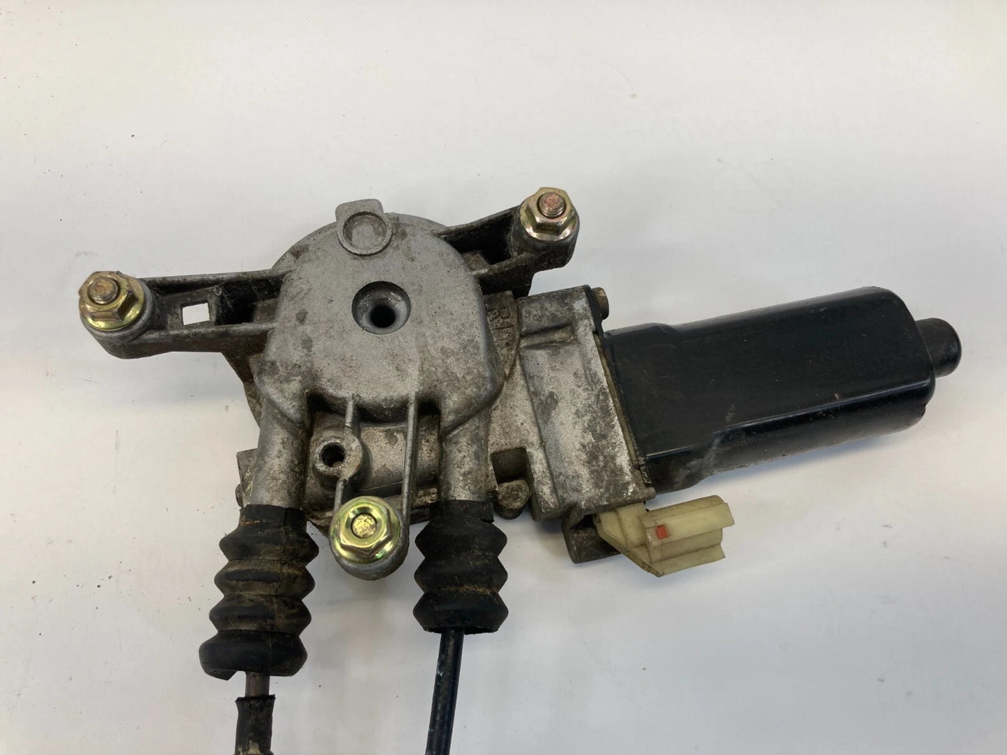 1998 1999 2000 HYUNDAI ELANTRA SEDAN REAR RIGHT SIDE POWER DOOR WINDOW MOTOR OEM