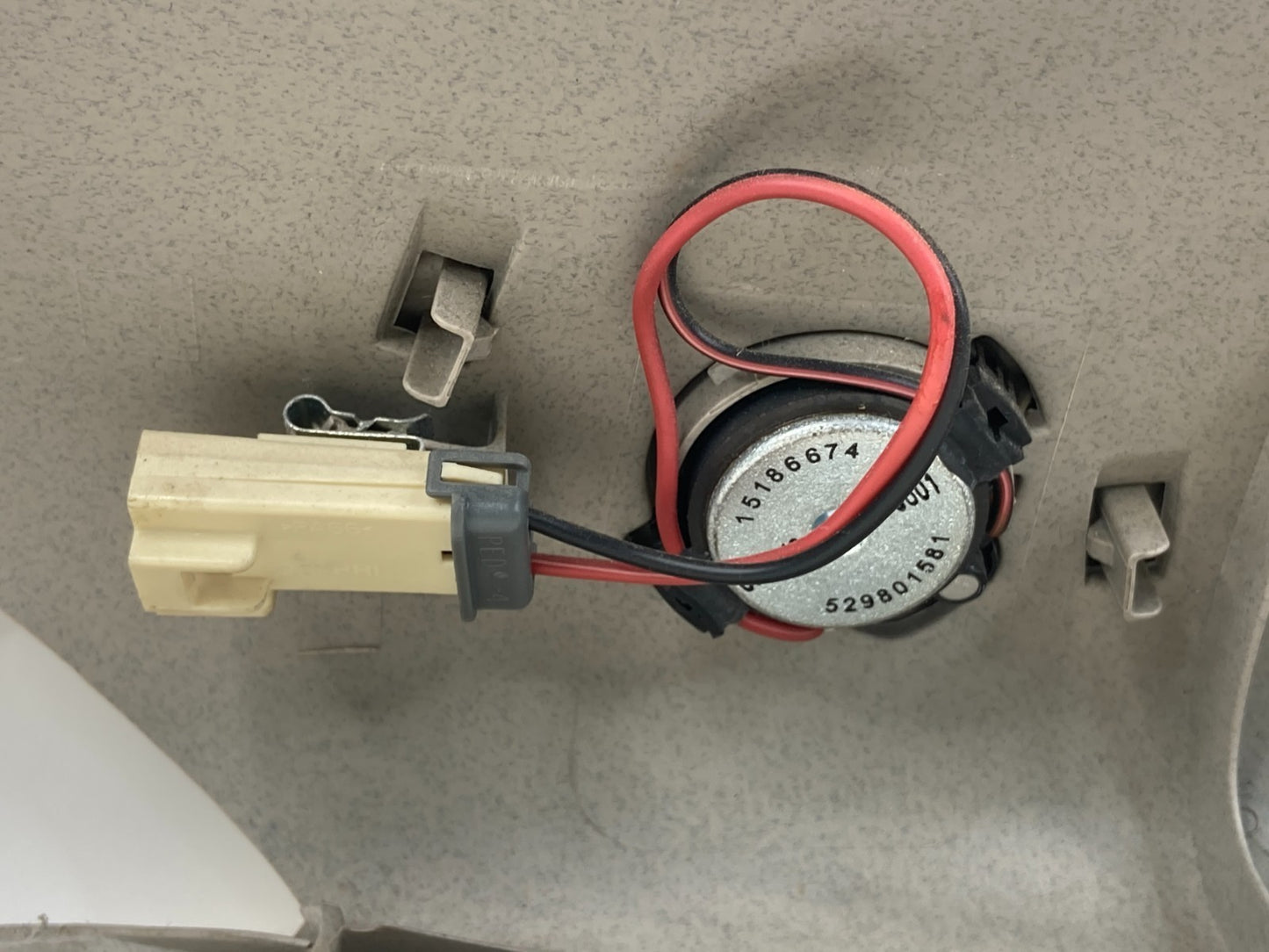 2007-2014 GMC Yukon Front Left Windshield A Pillar Cover Trim w/ Tweeter OEM