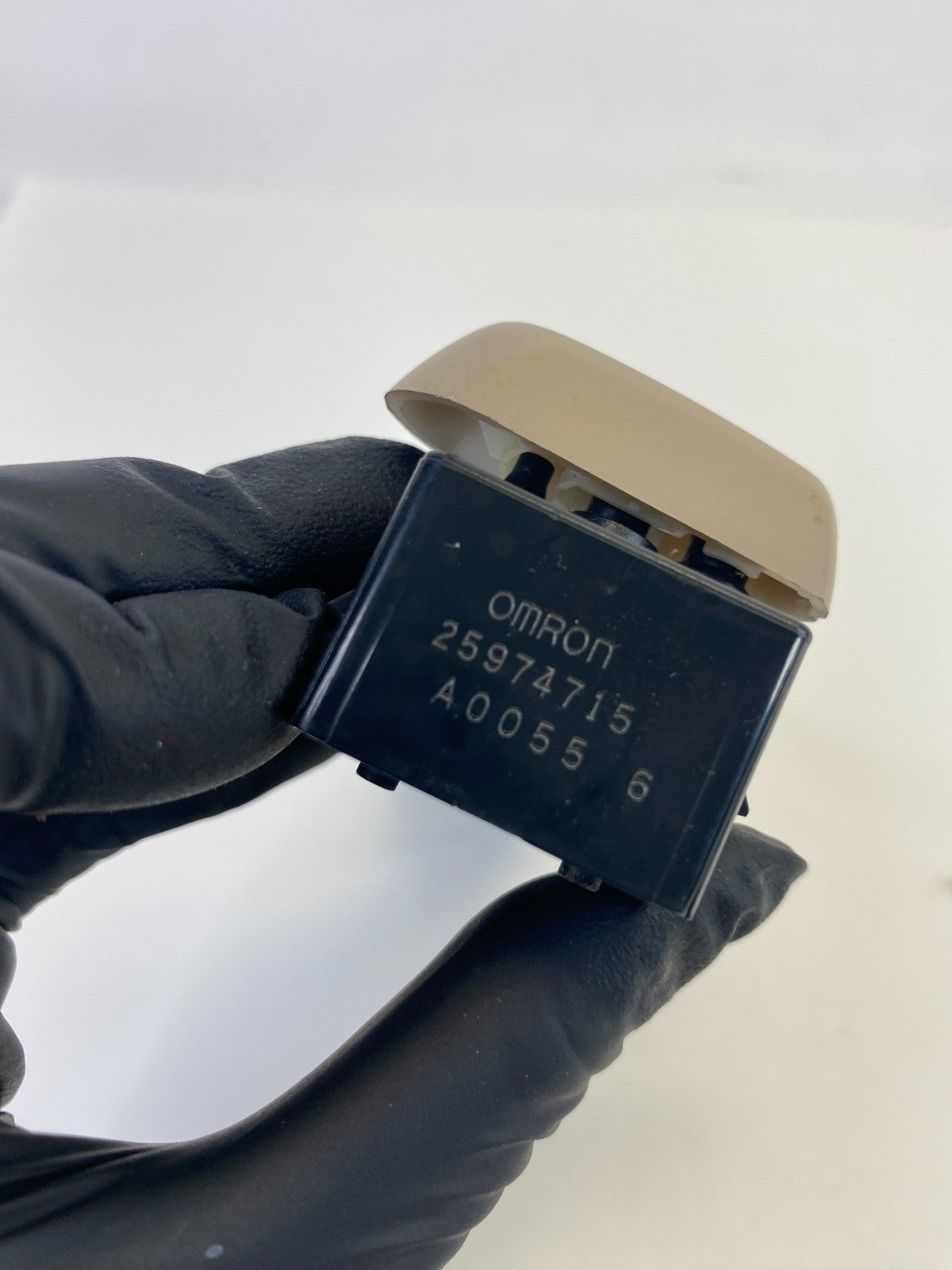 2011-2017 Buick Regal Front Right Seat Adjustment Control Switch 25974715 OEM