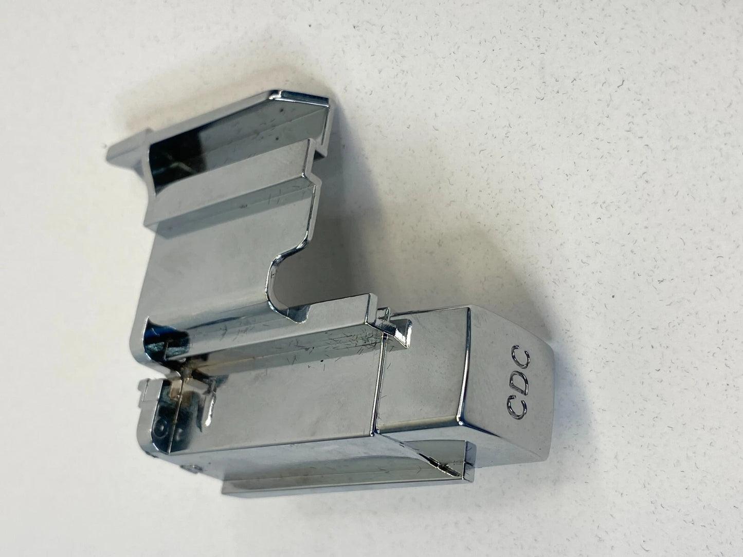 2006-2012 MERCEDES-BENZ R350 CD CHARGER ACTUATOR BUTTON SWITCH 2516800177 OEM