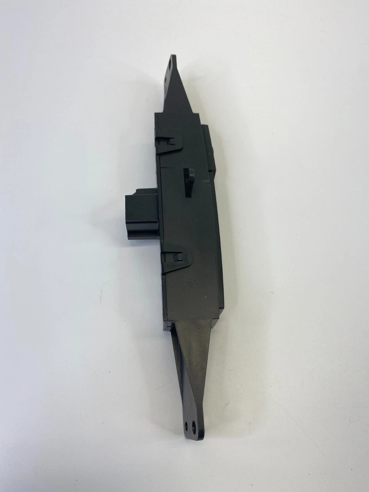 05-07 CHRYSLER TOWN & COUNTRY DASH HAZARD LIGHT CONTROL SWITCH 05134628AA OEM