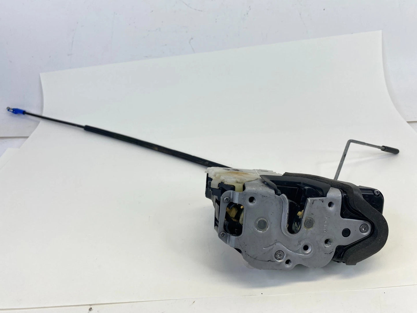 2010-2017 GMC TERRAIN REAR RIGHT DOOR LOCK LATCH RELEASE ACTUATOR 13579552