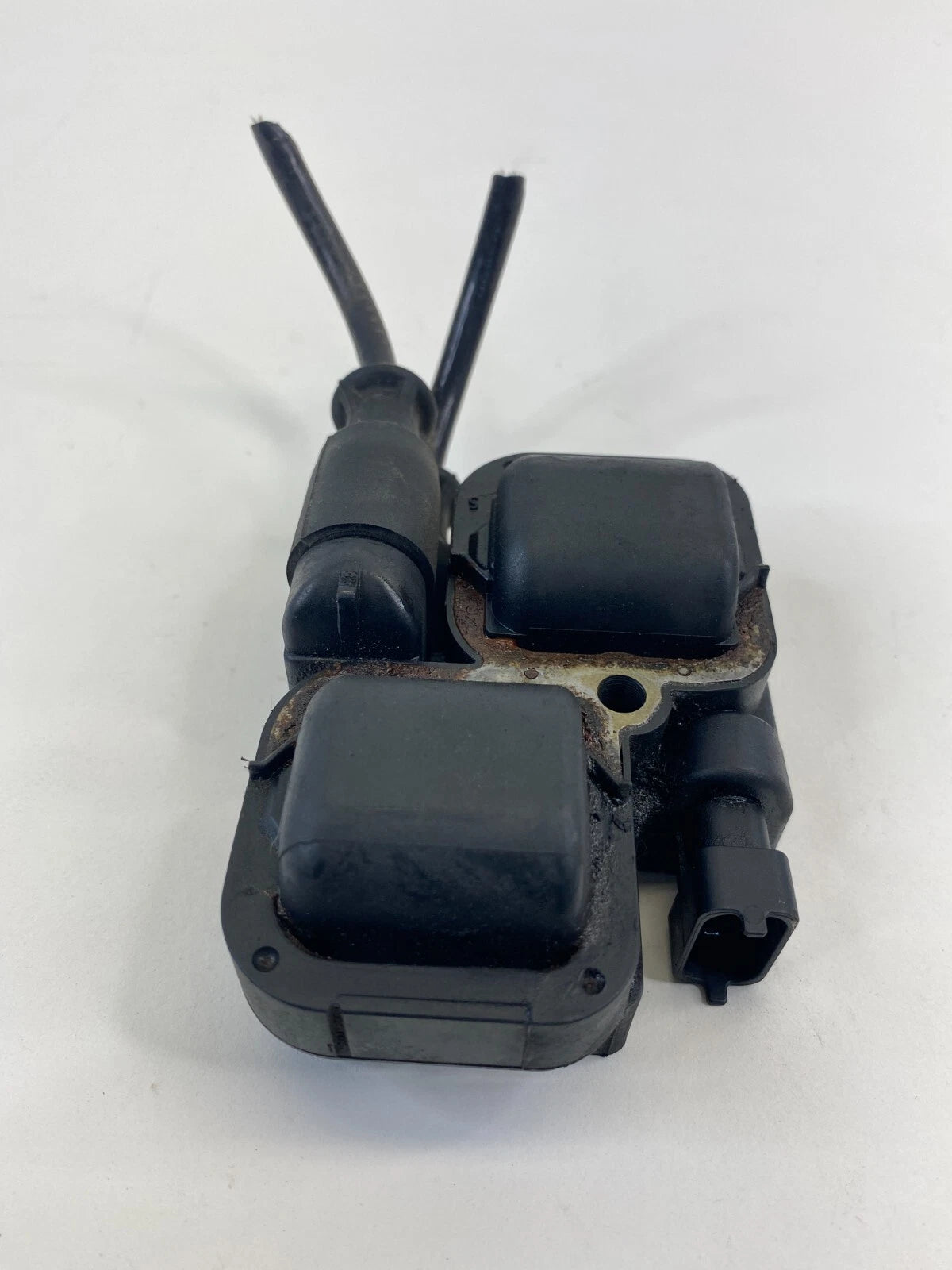 98-05 MERCEDES-BENZ E320 98-02 E430 3.2L ENGINE IGNITION COIL 0221503035 OEM