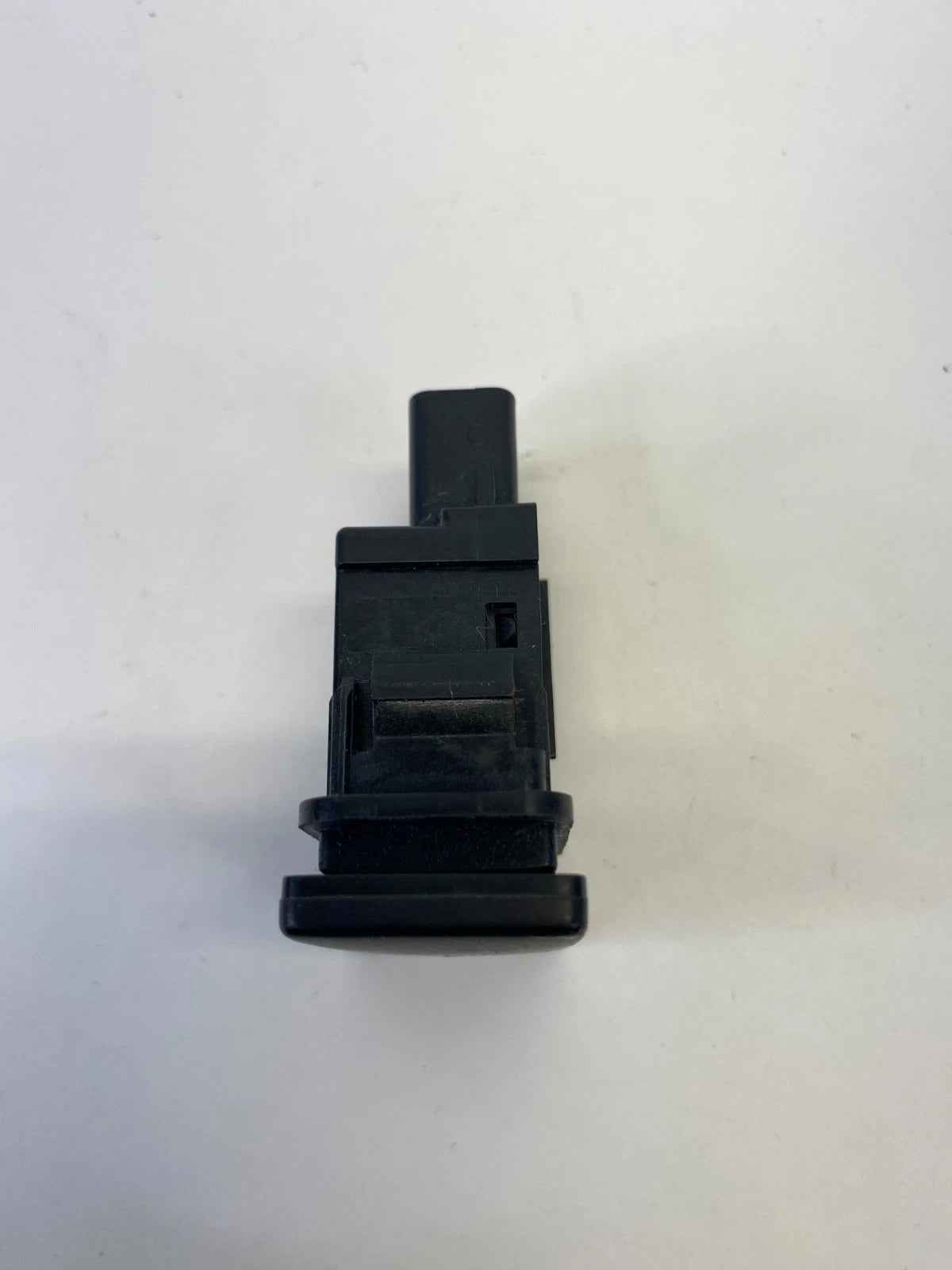2007-2011 SEDAN TOYOTA CAMRY FUEL TANK GAS DOOR LID RELEASE CONTROL SWITCH OEM