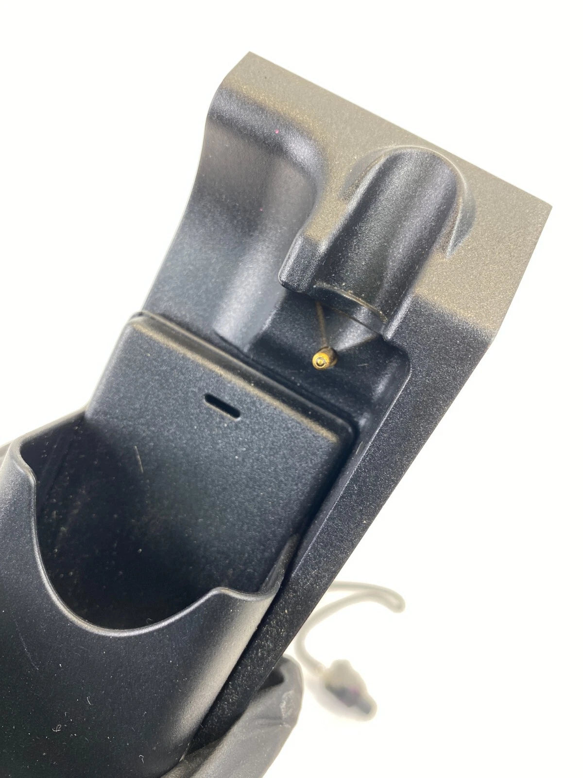 2004 2005 BMW 745I 745LI CONSOLE CHARGER PORT CELL MOUNT PHONE 51166944026 OEM
