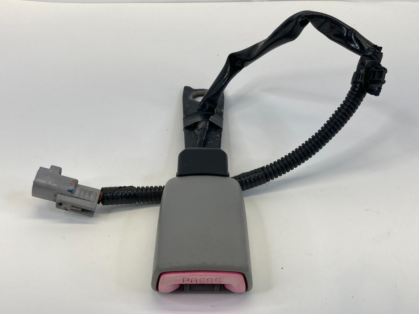 2008 2009 2010 Toyota Highlander Front Seat Belt Buckle Assembly OEM