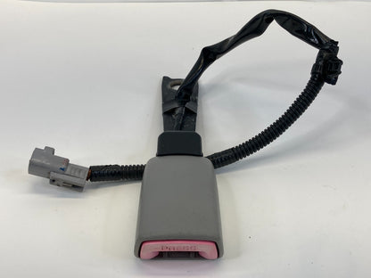 2008 2009 2010 Toyota Highlander Front Seat Belt Buckle Assembly OEM