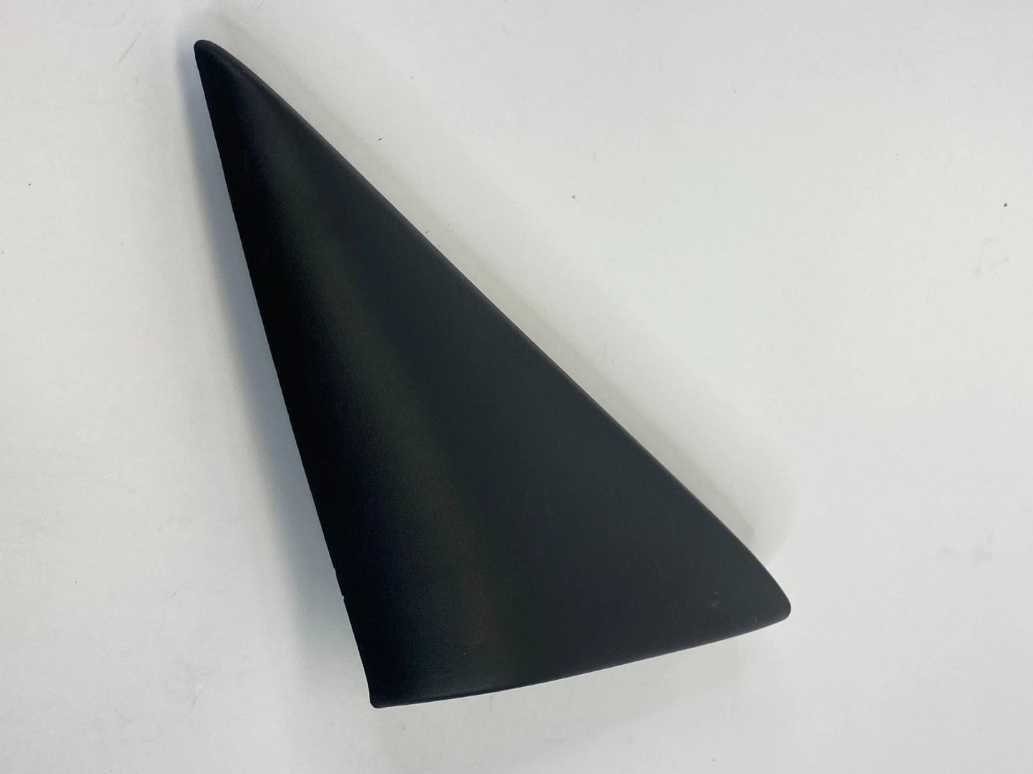 06-13 CHEVROLET IMPALA FRONT LEFT DRIVER INTERIOR DOOR CORNER COVER TRIM OEM